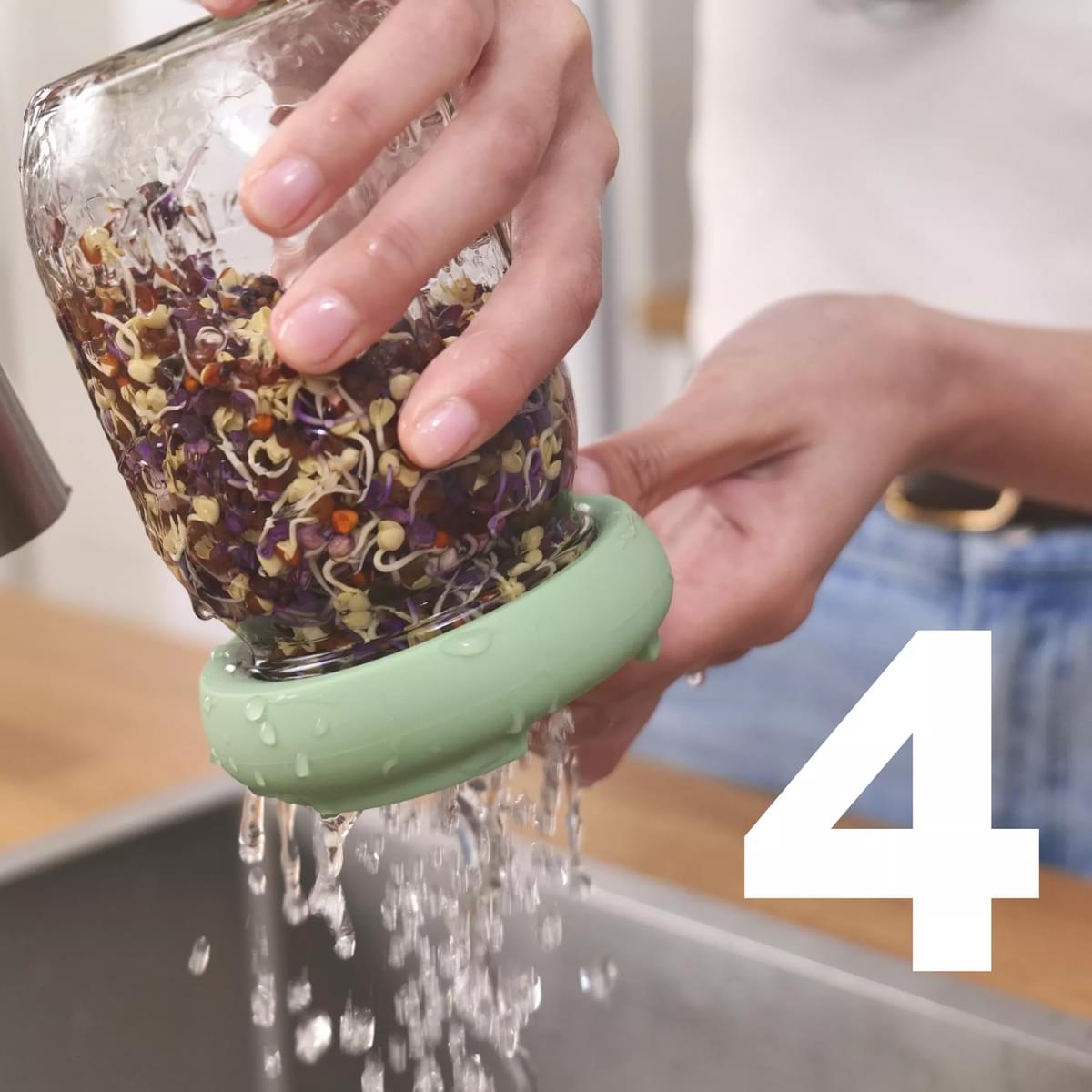 Sprout Huggers van Food Huggers step 4